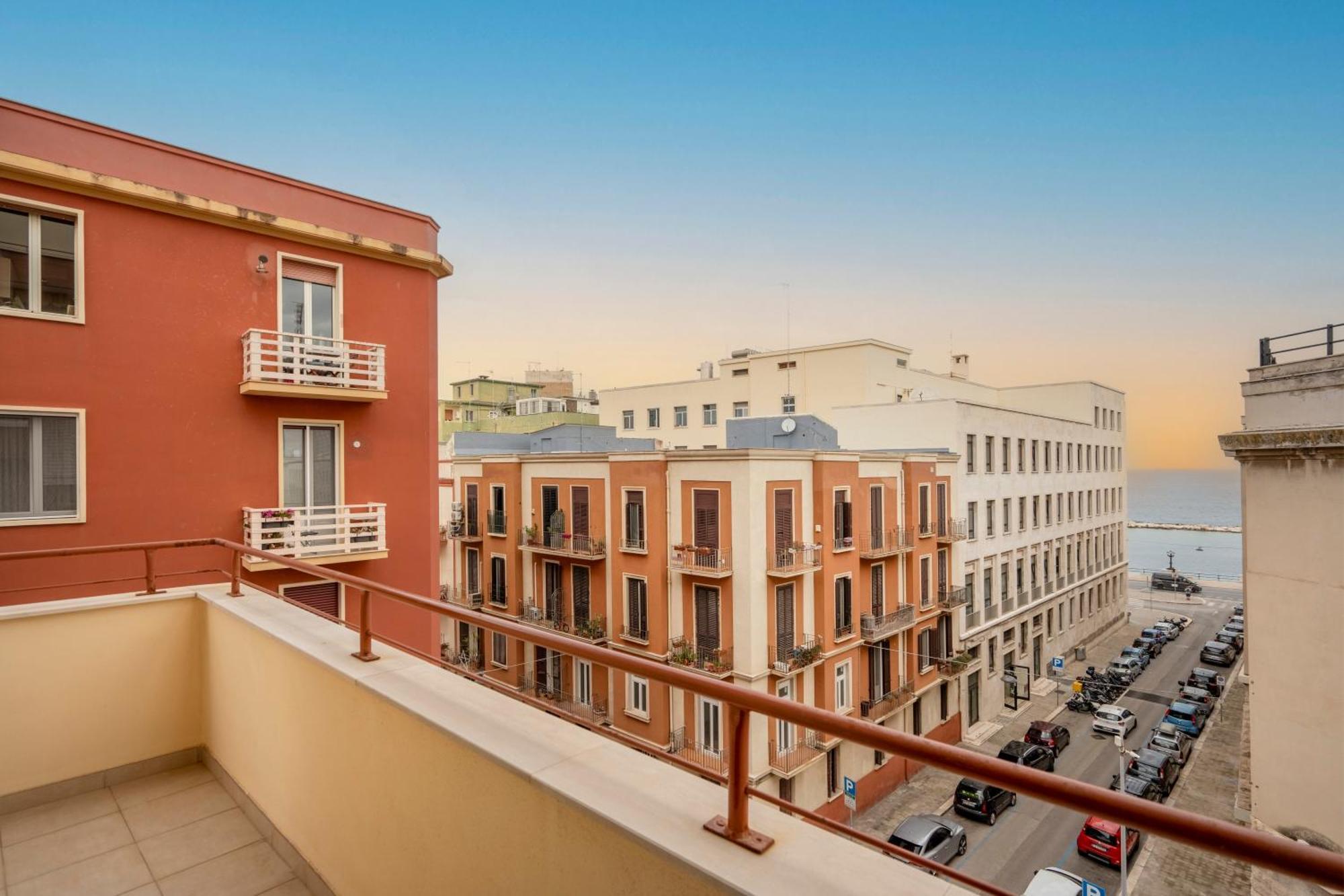 Casa Bonaive, Ampio Trilocale Vista Mare Daire Bari Dış mekan fotoğraf